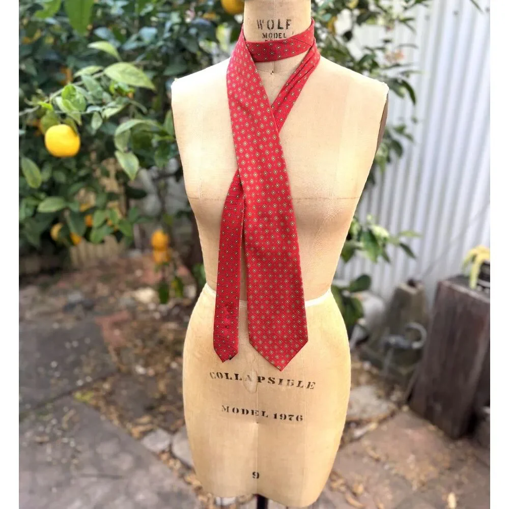 Balenciaga Red Geometric Yellow Blue Diamond 100% Silk Tie Made Italy 3.75